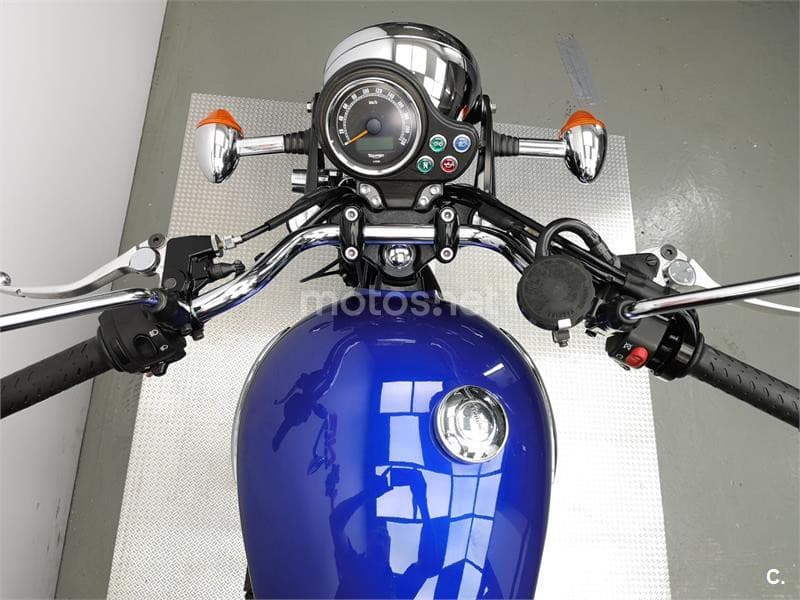 Triumph Bonneville T100 – Vista 5