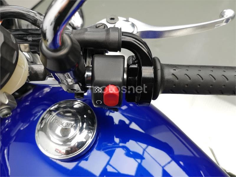 Triumph Bonneville T100 – Vista 8