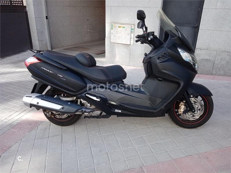 SYM Maxsym 600 – Vista 1