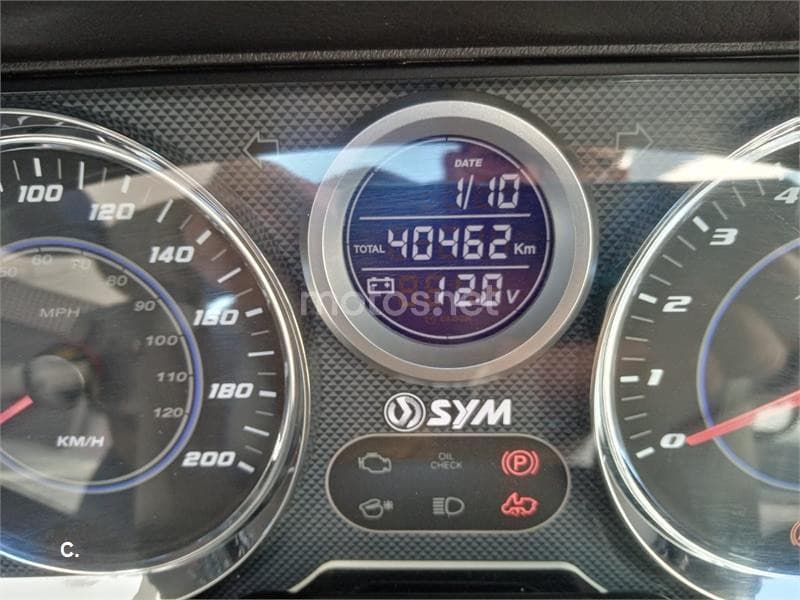 SYM Maxsym 600 – Vista 4