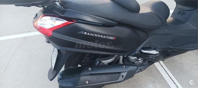 SYM Maxsym 600 – Vista 3