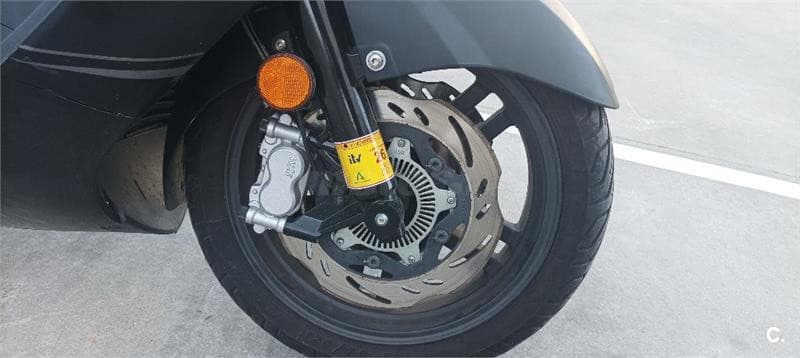 SYM Maxsym 600 – Vista 7