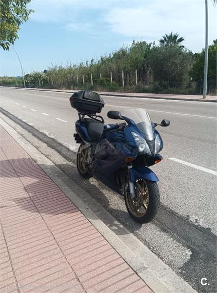 Honda VFR 800 FI ABS – Vista 3