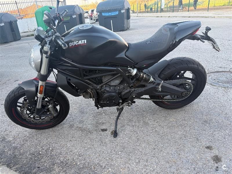 Ducati Monster 797 – Vista 2