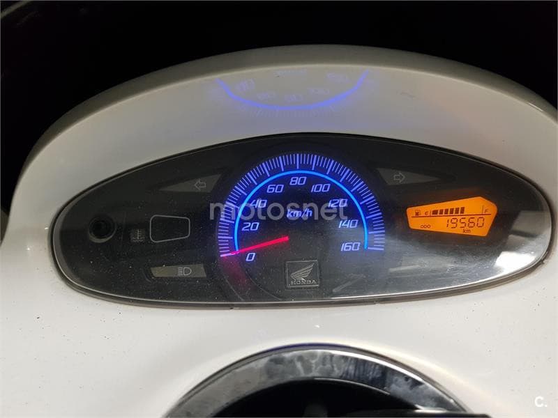 Honda PCX 125 – Vista 5