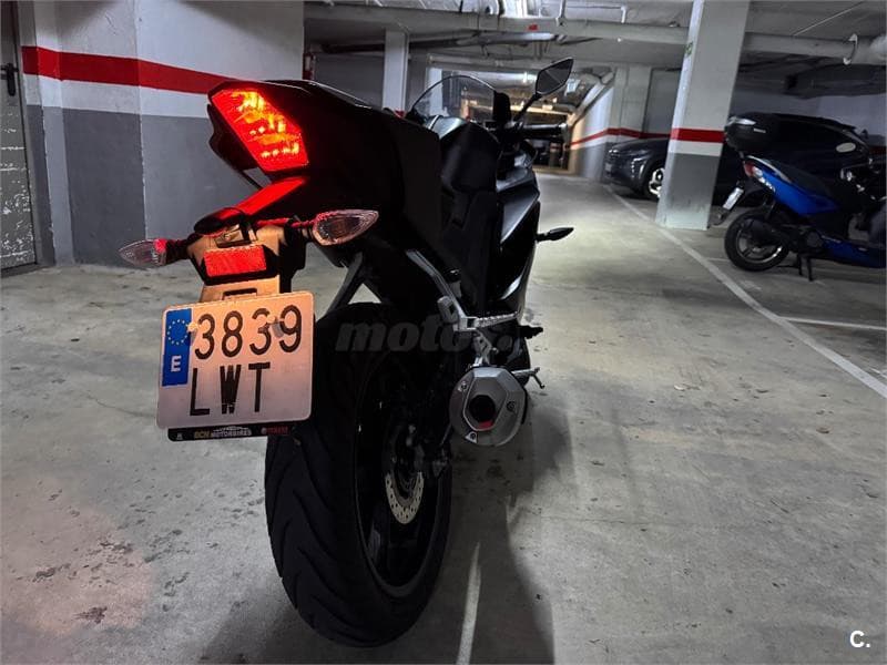 Yamaha YZF R 125 3800 € 2022 Barcelona - 4