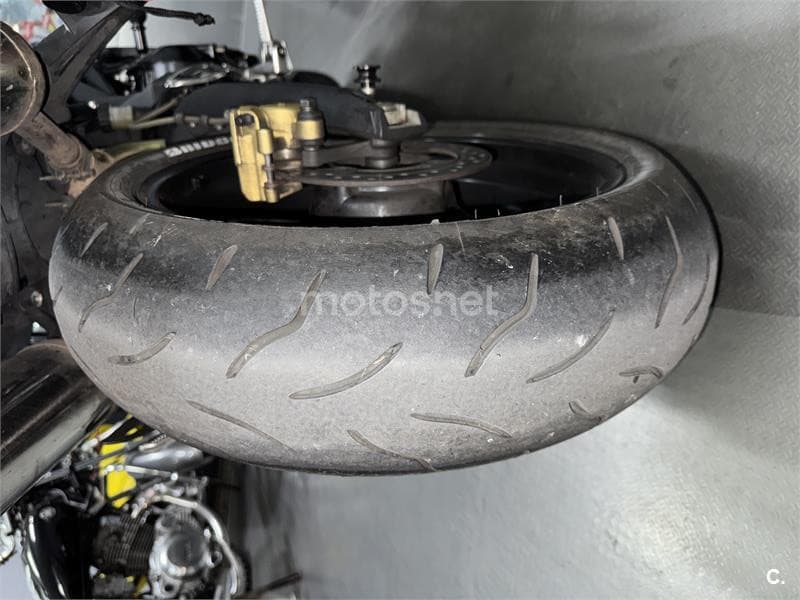 Triumph Street Triple – Vista 2