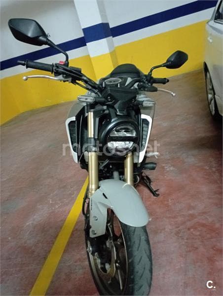 Honda CB 125 R – Vista 3