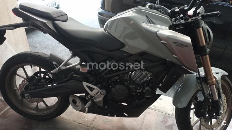 Honda CB 125 R – Vista 5