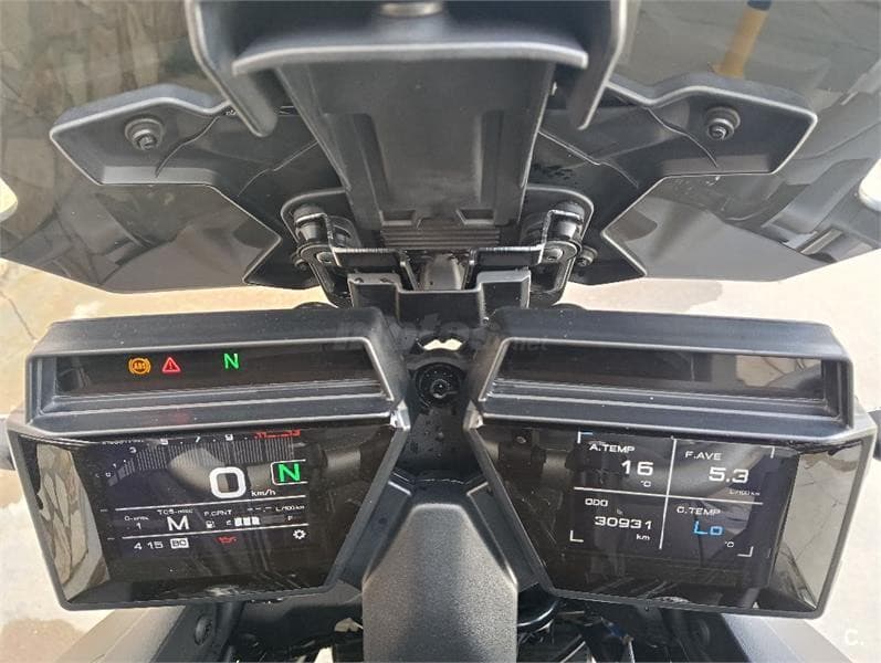 Yamaha Tracer 9 – Vista 2