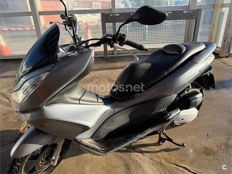 Honda PCX 125 – Vista 2