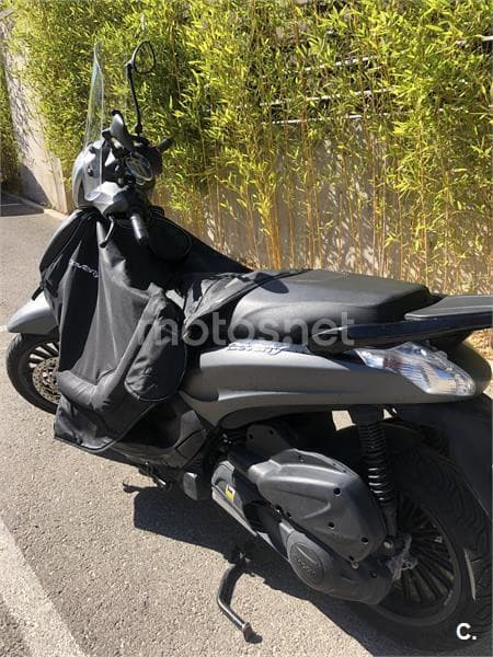 Piaggio Beverly 300 – Vista 1