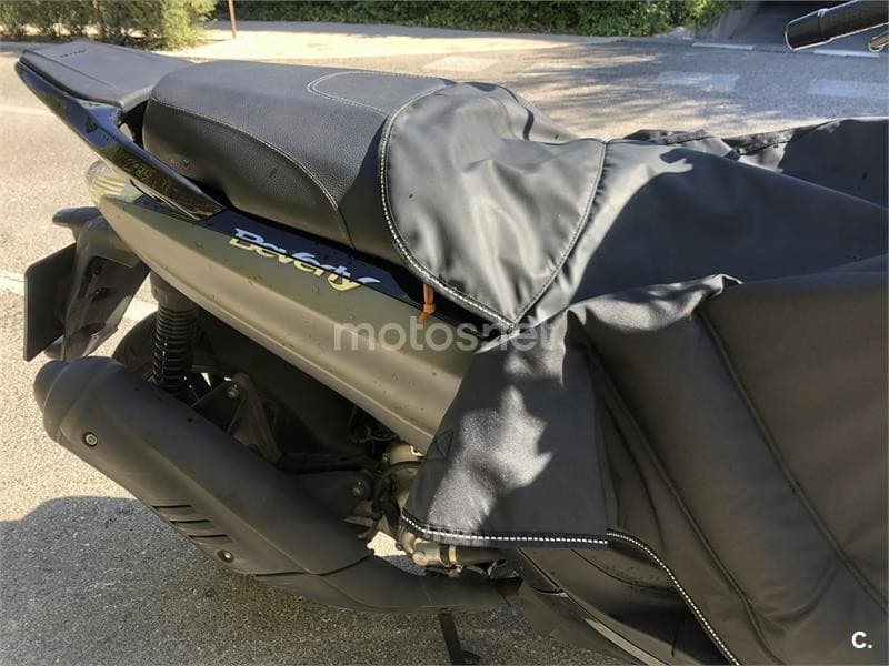 Piaggio Beverly 300 – Vista 2