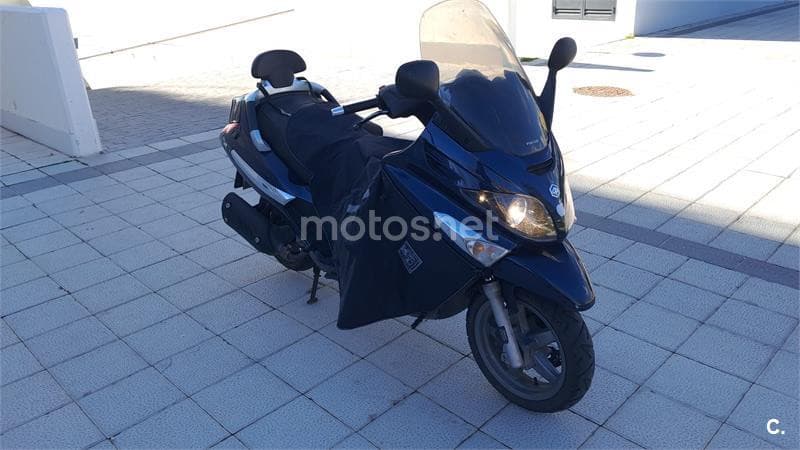 Piaggio X EVO 125 – Vista 1