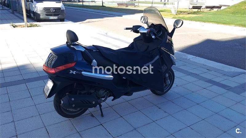 Piaggio X EVO 125 – Vista 4