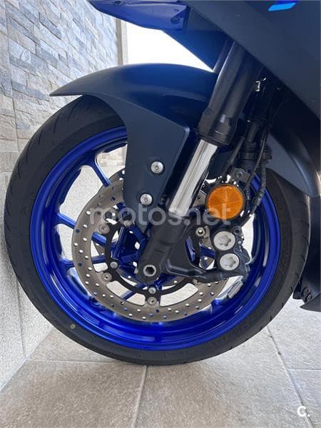 Yamaha R7 – Vista 7