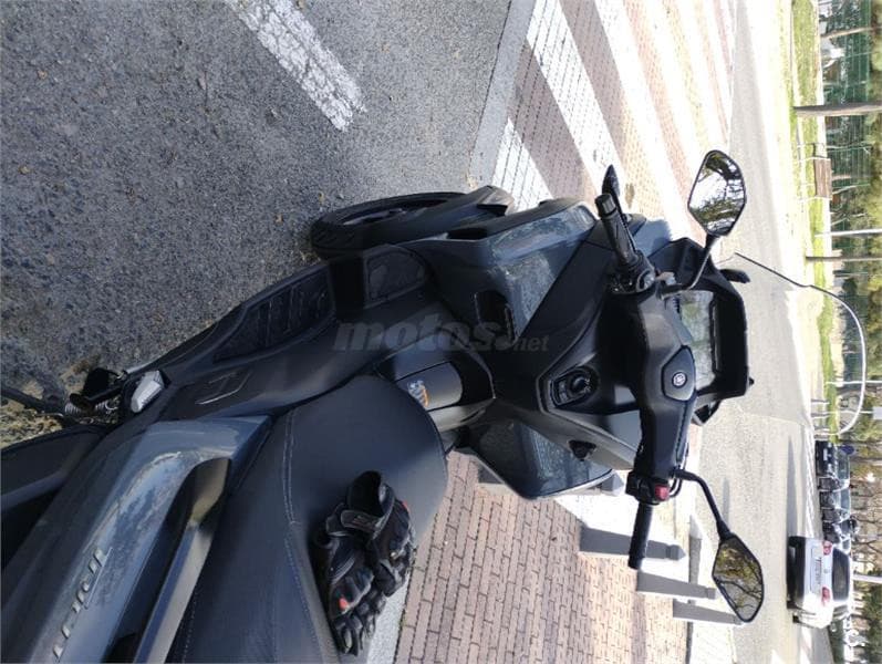 Yamaha Tricity – Vista 11