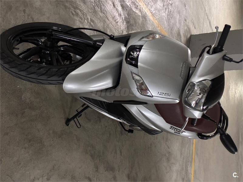 Peugeot TWEET 125 i 1250 € 2018 Valencia - 1