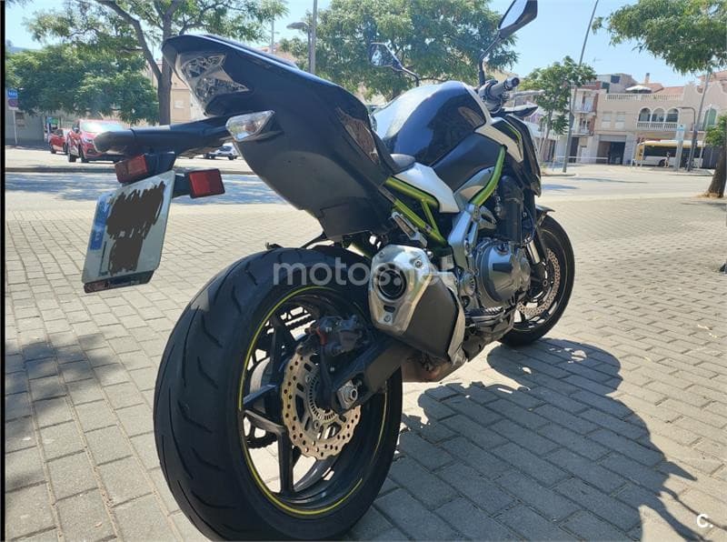 Kawasaki Z 900 – Vista 3