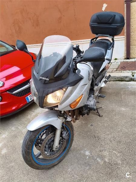 Honda CBF 600 SA – Vista 2