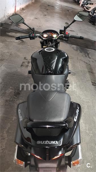 Suzuki GSR 600 – Vista 6