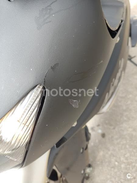 Kawasaki ZX 10R – Vista 6