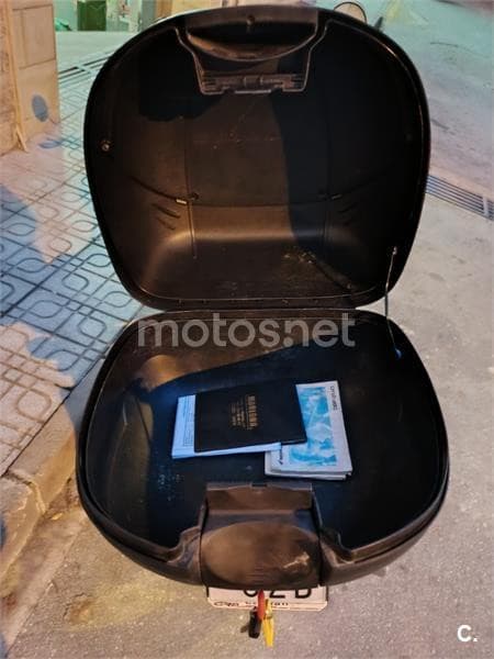 Honda CB 250 F – Vista 5