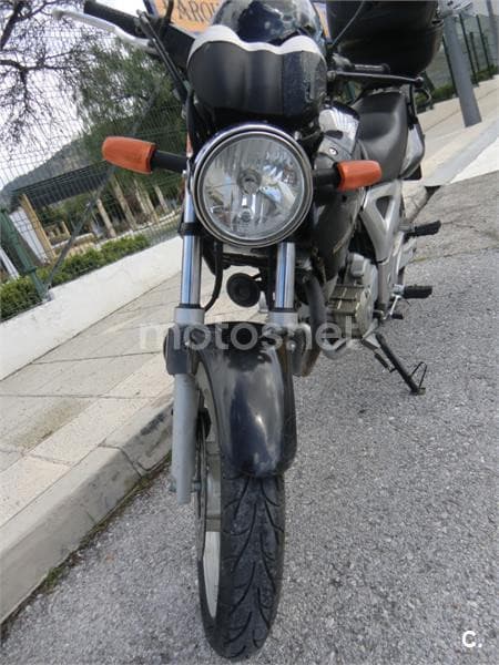 Honda CB 250 F – Vista 9