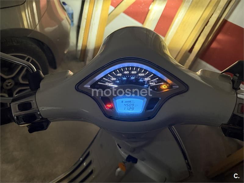 Vespa Primavera – Vista 15