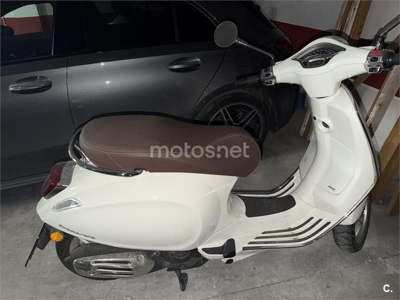 Vespa Primavera – Vista 16