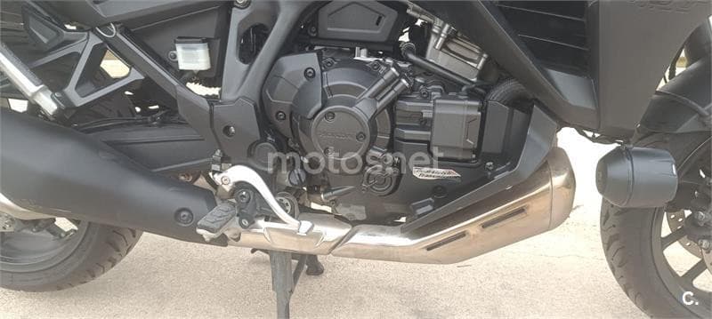 Honda NT1100 – Vista 7