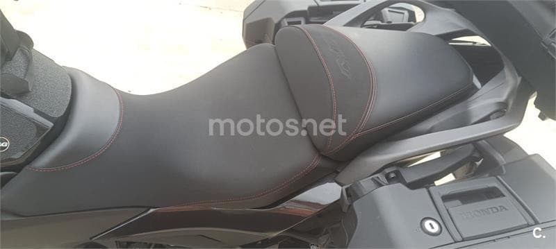 Honda NT1100 – Vista 10