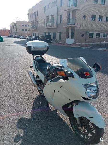 Honda CBR 1100 XX – Vista 2