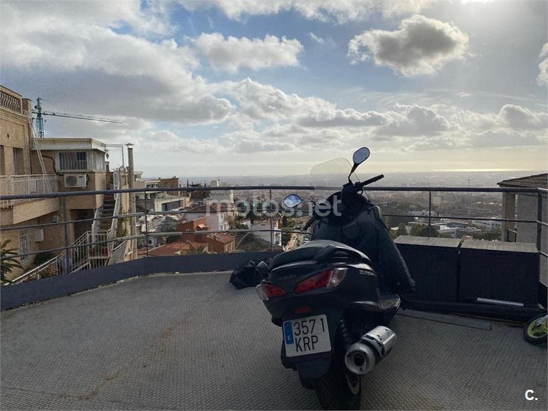 Suzuki BURGMAN 200 – Vista 2