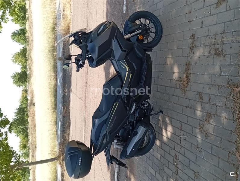 Honda ADV 350 – Vista 3