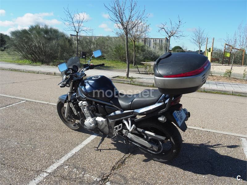 Suzuki Bandit 650 – Vista 6