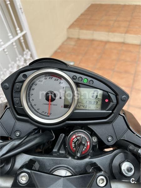 Kawasaki Z 750 – Vista 2