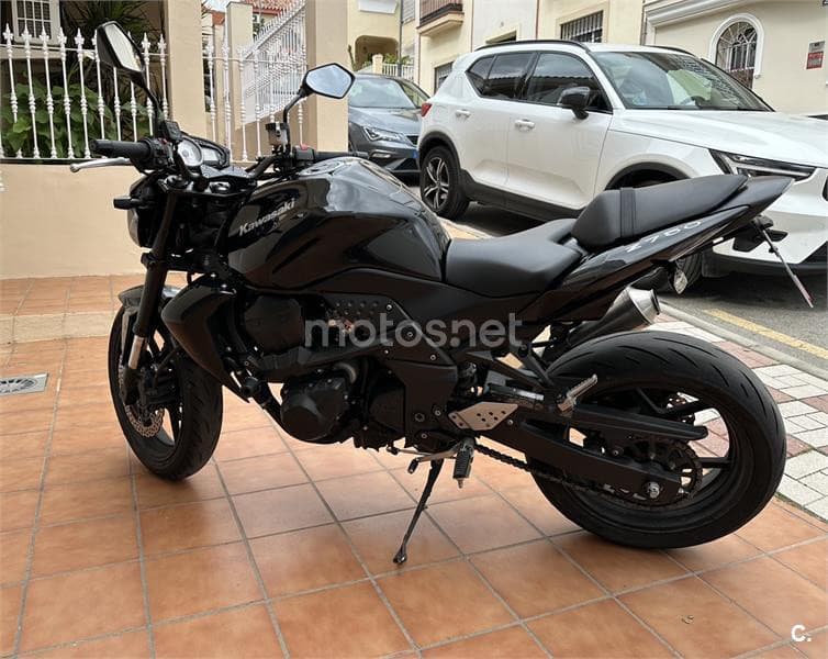 Kawasaki Z 750 – Vista 4
