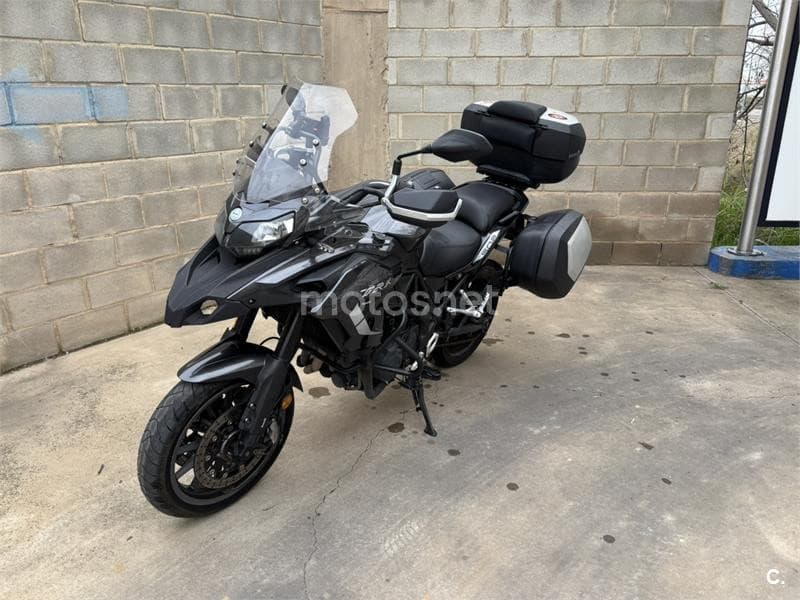 Benelli TRK 502 – Vista 3