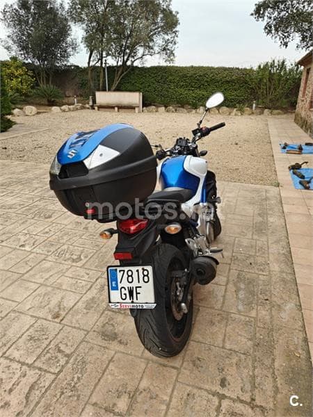 Suzuki Gladius 650 – Vista 5