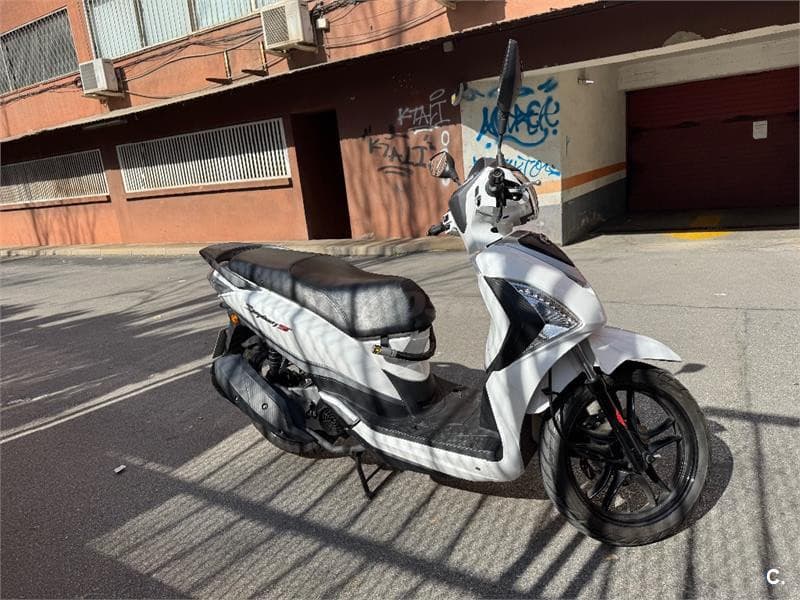 SYM Symphony ST 125 – Vista 2
