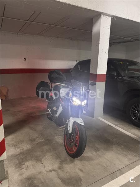 Yamaha MT 09 – Vista 6