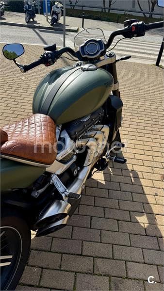 Triumph Rocket 3 – Vista 3