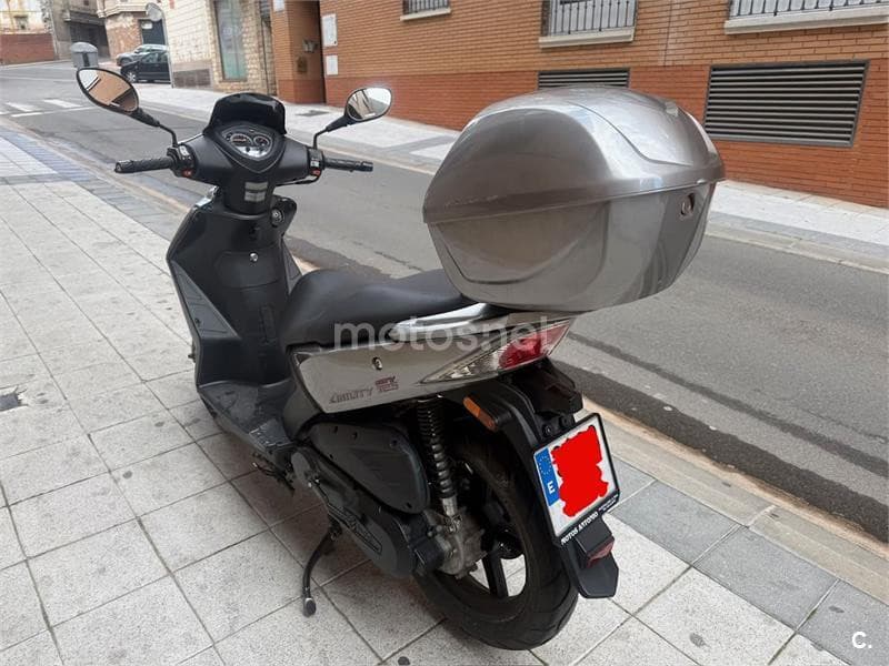 Kymco Agility CITY 125 – Vista 4