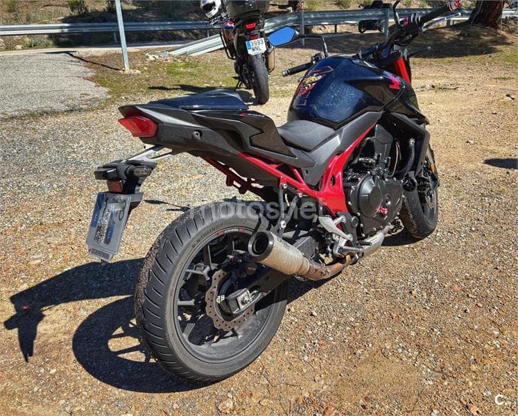 Honda CB 750 Hornet – Vista 4