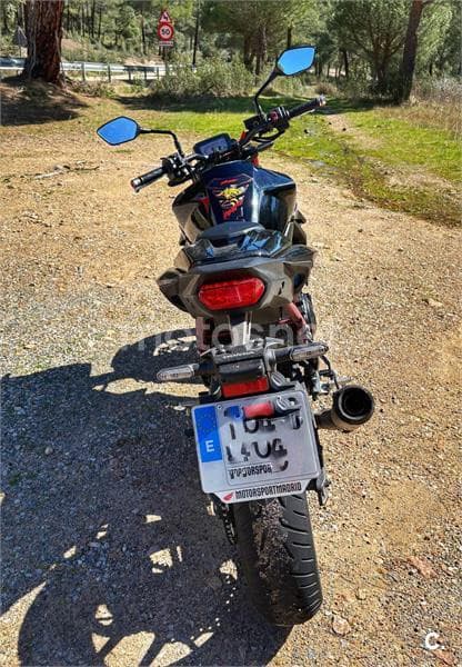 Honda CB 750 Hornet – Vista 6