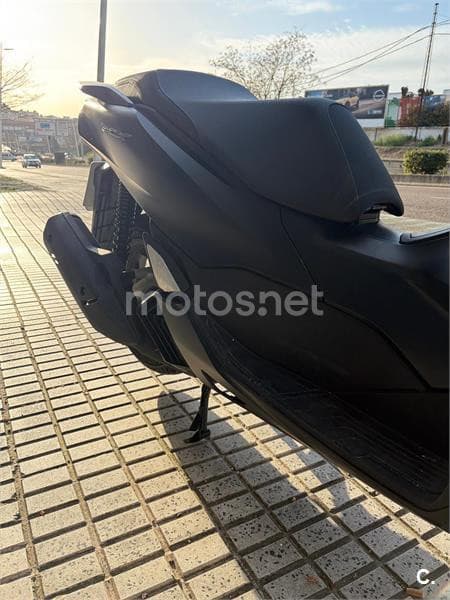 Honda PCX 125 – Vista 3