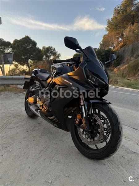 Honda CBR 650 R – Vista 3