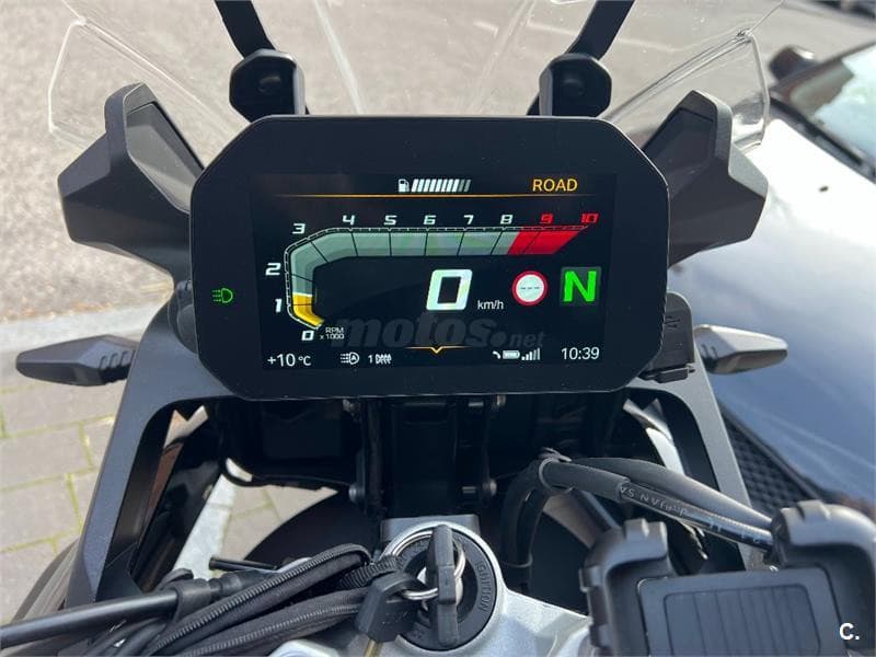 BMW F 750 – Vista 4