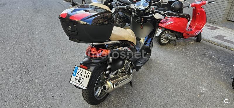 Piaggio beverly Cruiser 500 ie – Vista 2